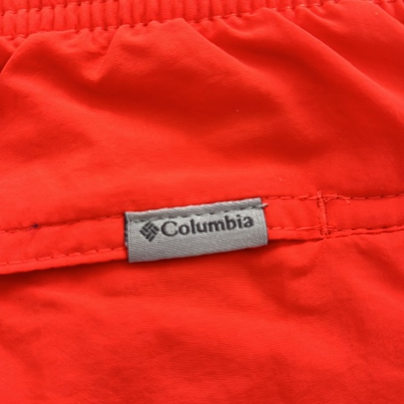 Columbia Orange Shorts Size Medium With Pockets - Picture 15 of 16